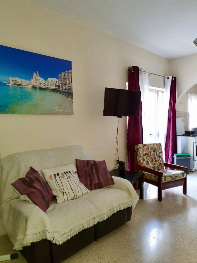 Kennedy Court - Prime Location - Bus Terminus Apartman San Pawl il-Baħar Kültér fotó
